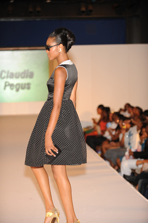 Claudia Pegas0011