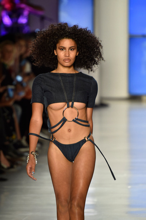 Chromat012