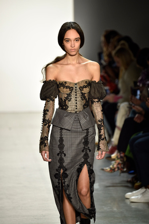 Jonathan Simkhai017