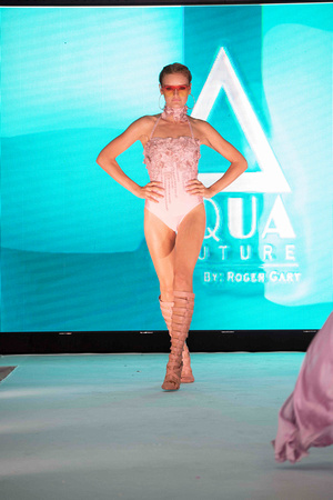 Aqua Couture by 042Roger Gary
